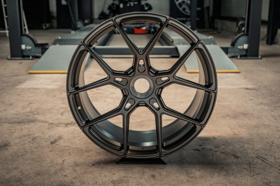 YIDO YP 4.1 Full Forged auf Porsche 911