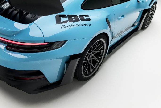 Porsche 911 GT3 RS mit Road Force Elite Raddiagnose